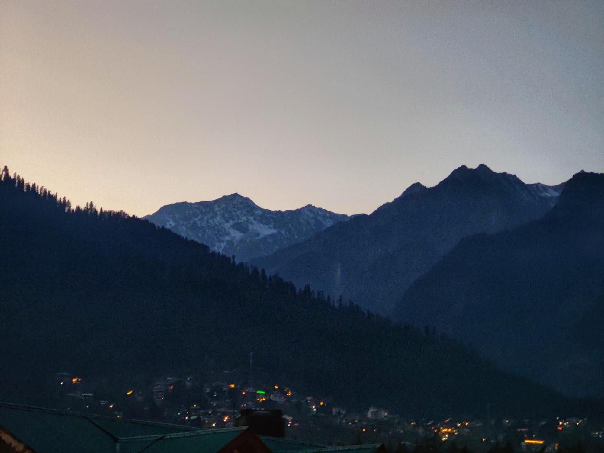 Surya International Hotel Manali Near Mall Road Kültér fotó