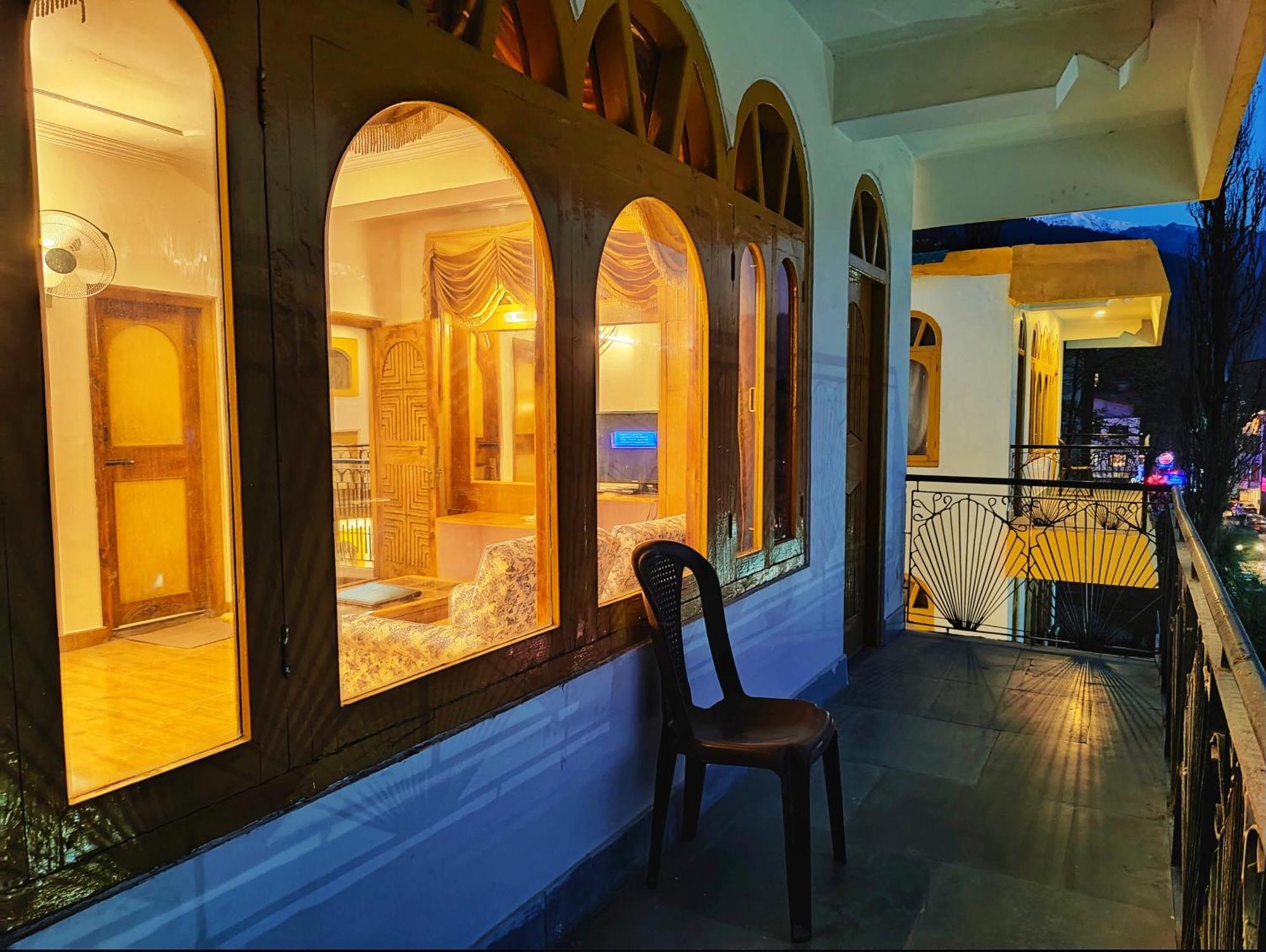 Surya International Hotel Manali Near Mall Road Kültér fotó