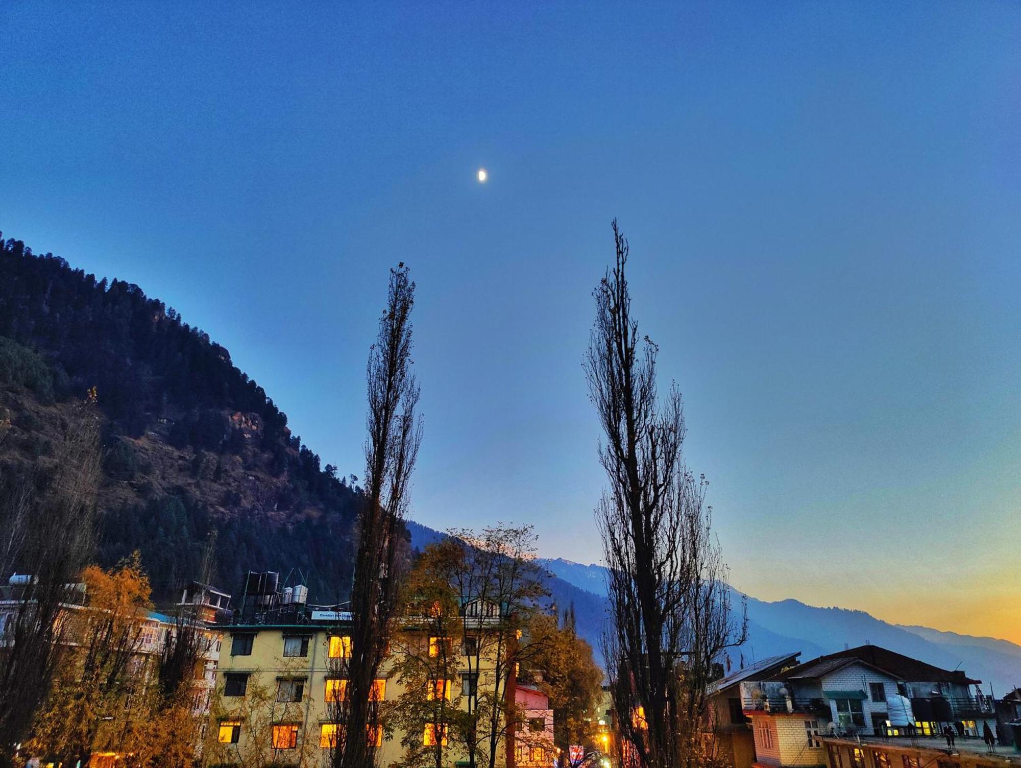 Surya International Hotel Manali Near Mall Road Kültér fotó