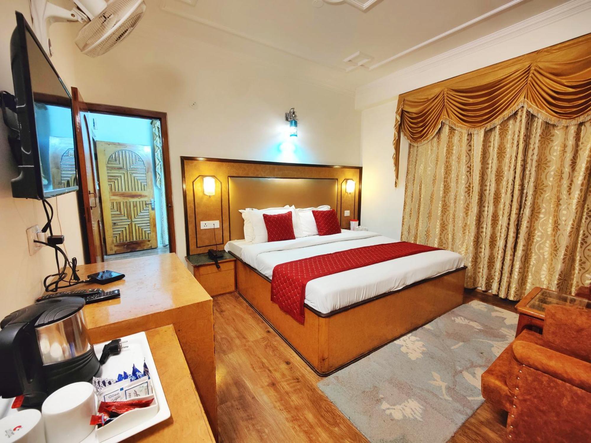 Surya International Hotel Manali Near Mall Road Kültér fotó
