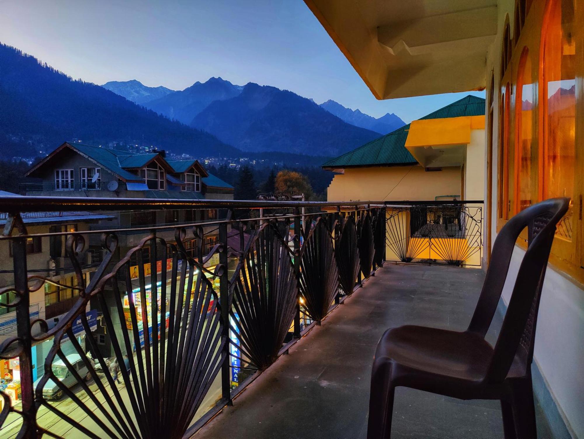 Surya International Hotel Manali Near Mall Road Kültér fotó