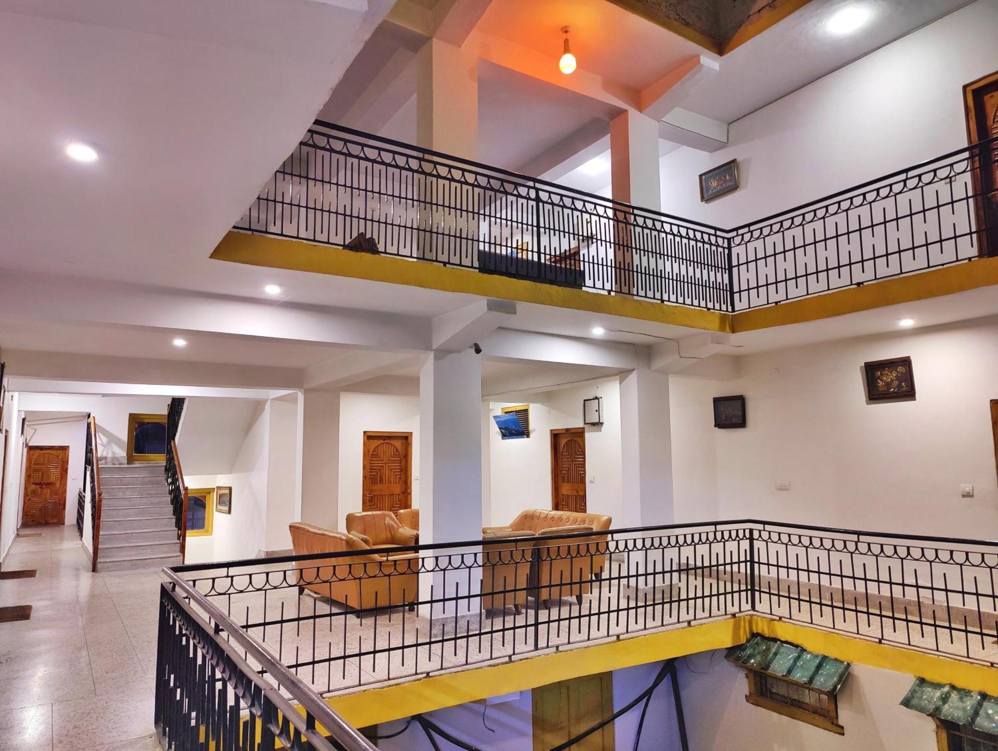 Surya International Hotel Manali Near Mall Road Kültér fotó